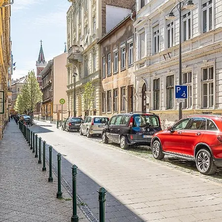 Sunny Dots - Free Parking! Lägenhet *